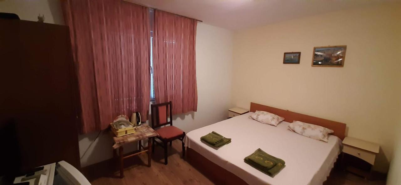 Dobrevi Guest House Szozopol Kültér fotó