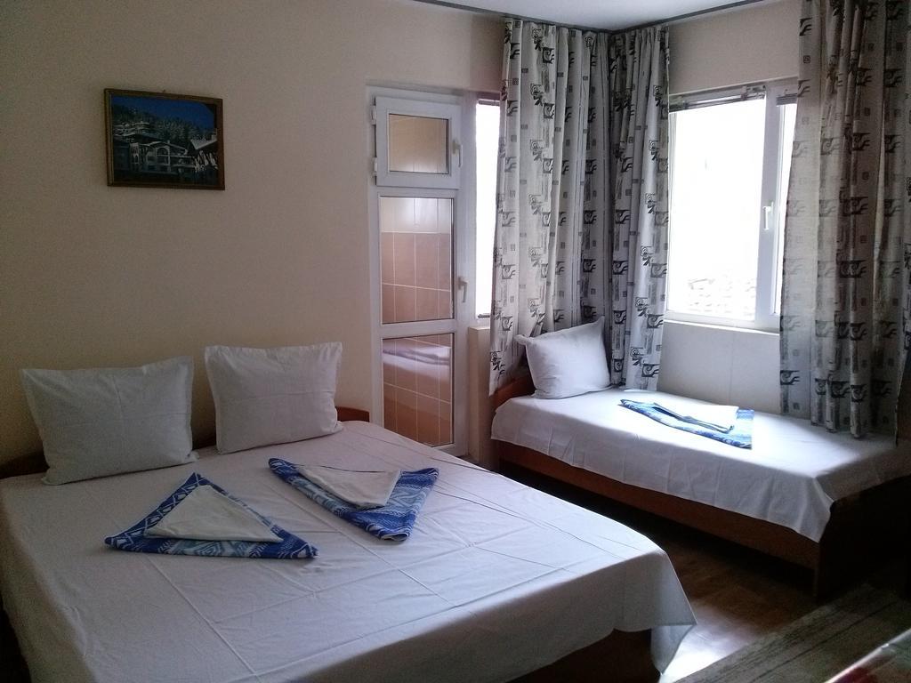 Dobrevi Guest House Szozopol Kültér fotó